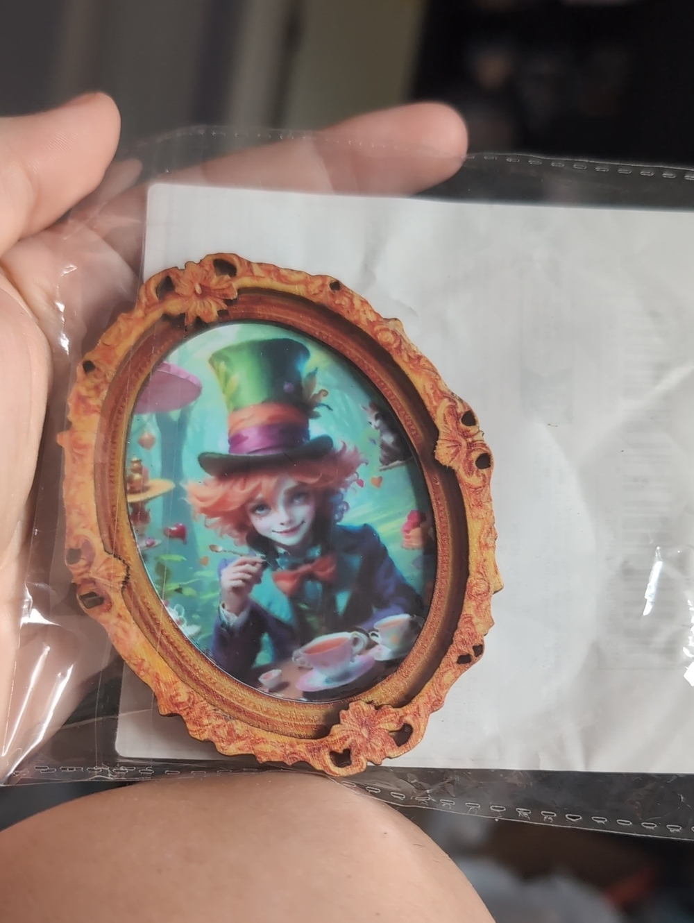 2/16🎈 Wooden Mad Hatter (Alice In Wonderland) Fridge Magnet